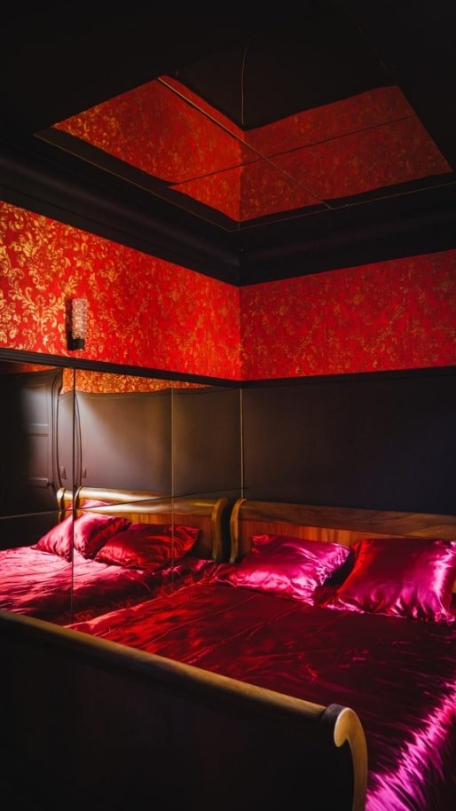 Chambre érotique dans un donjon BDSM