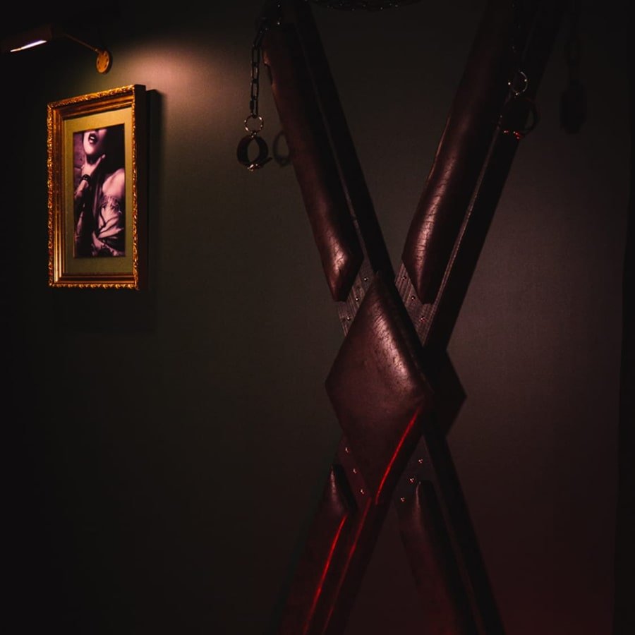 love-room-bdsm-landes-reservation-aquitaine love room bdsm landes réservation aquitaine
